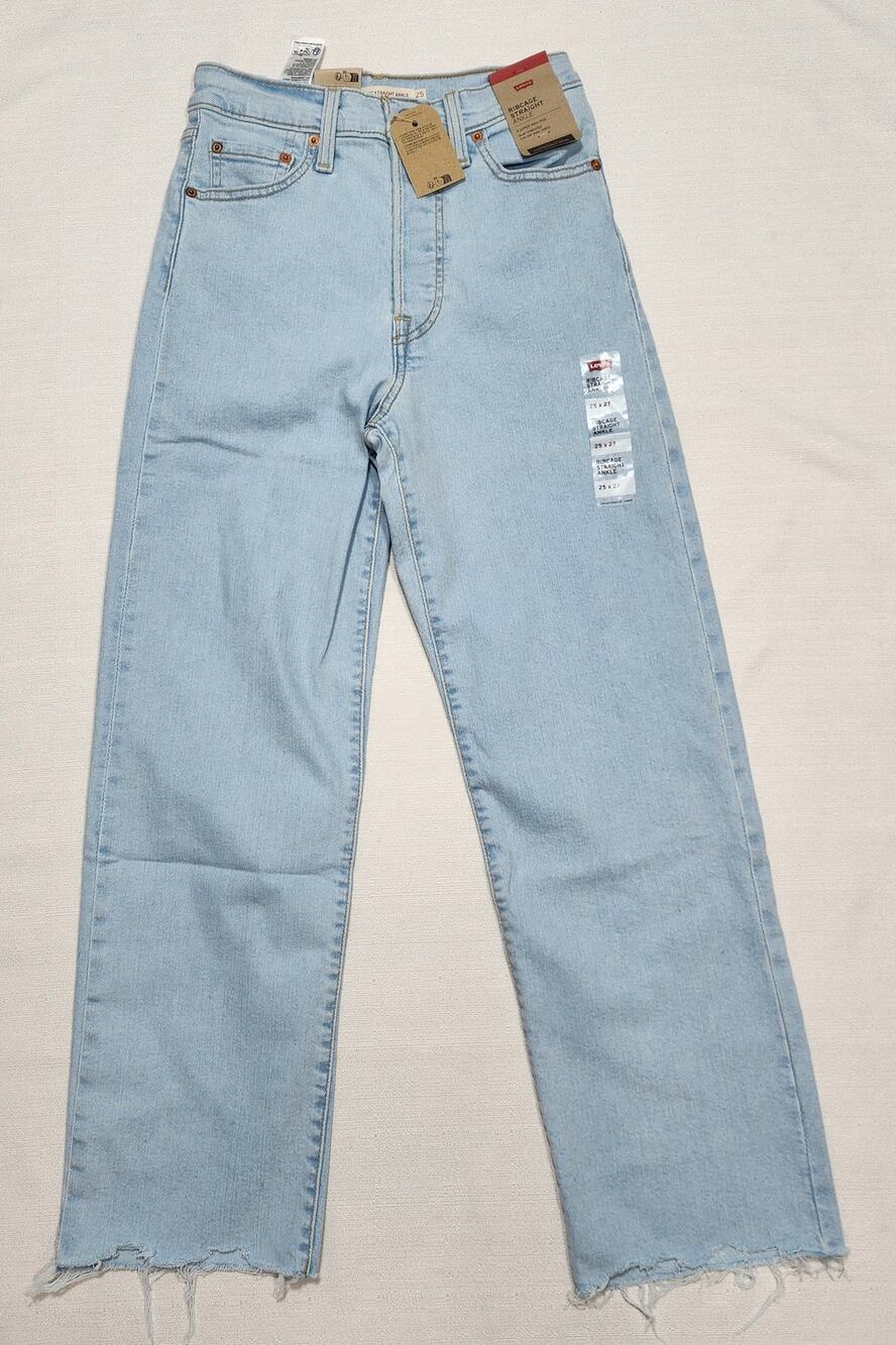Levi's ribcage straight ankle women size W25''x L27''-button fly